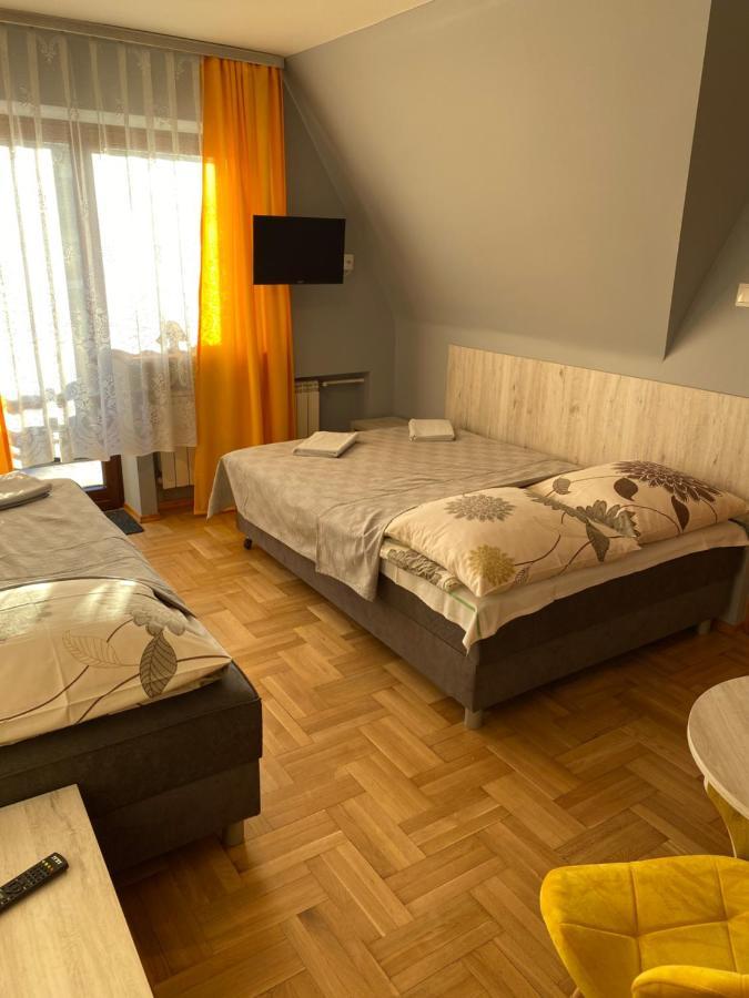 Pokoje Goscinne Madzia Poronin Exterior foto