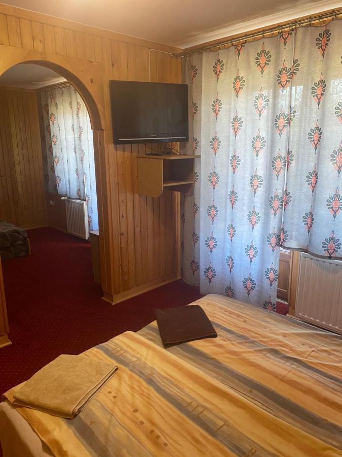 Pokoje Goscinne Madzia Poronin Exterior foto