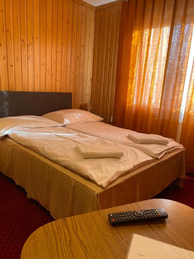 Pokoje Goscinne Madzia Poronin Exterior foto
